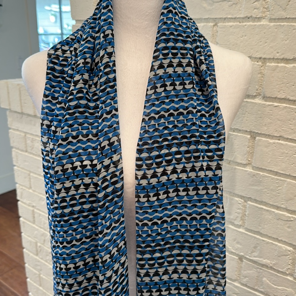 Calvin Klein Scarf - Picture 3 of 11